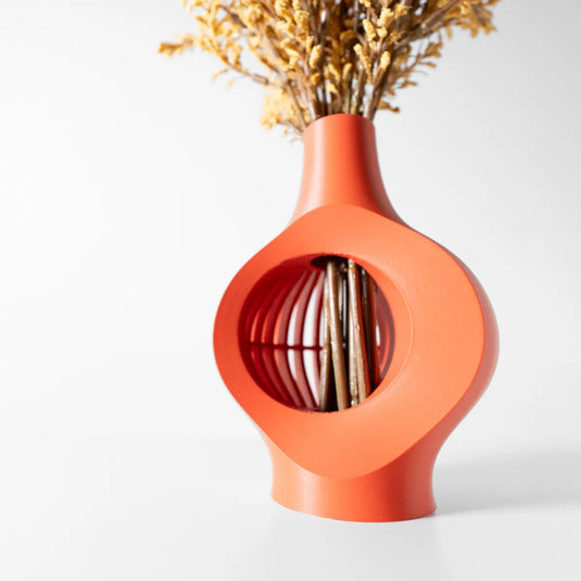 The Koko Vase, Modern and Unique Home Decor for Dried and Preserved Flowers