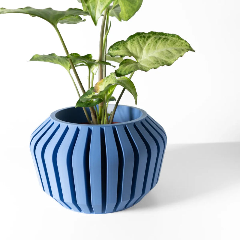 Load image into Gallery viewer, The Vaki Planter Pot with Drainage Tray | Modern and Unique Home Decor for Plants and Succulents
