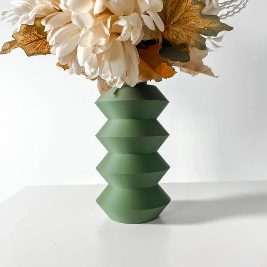 The Huso Vase, Modern and Unique Home Decor for Dried and Preserved Flower Arrangement