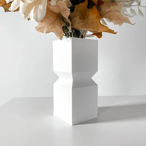 The Loke Vase, Modern and Unique Home Decor for Dried and Preserved Flower Arrangement