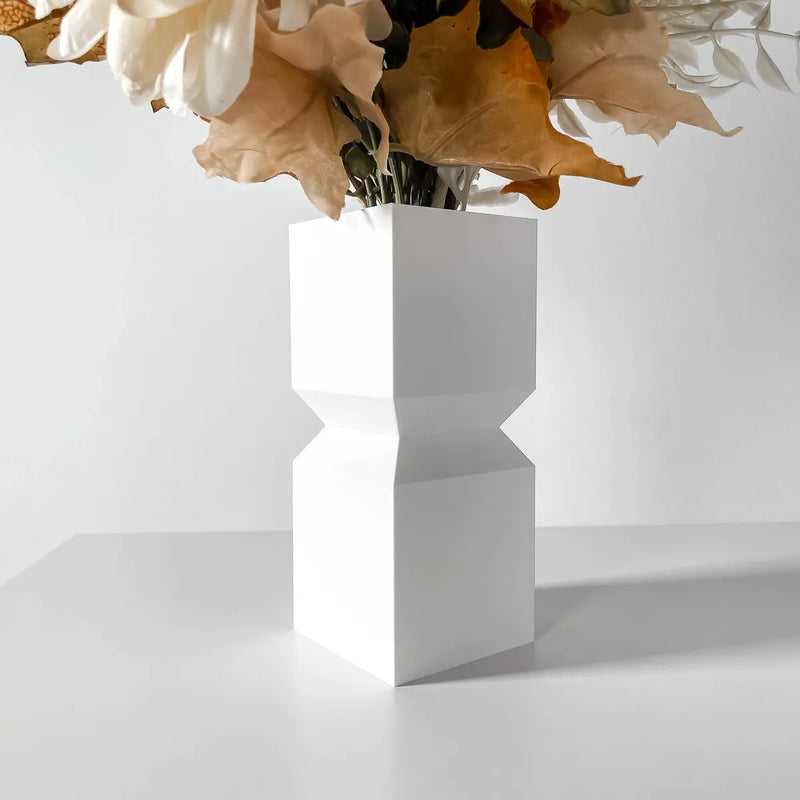 Load image into Gallery viewer, The Loke Vase, Modern and Unique Home Decor for Dried and Preserved Flower Arrangement
