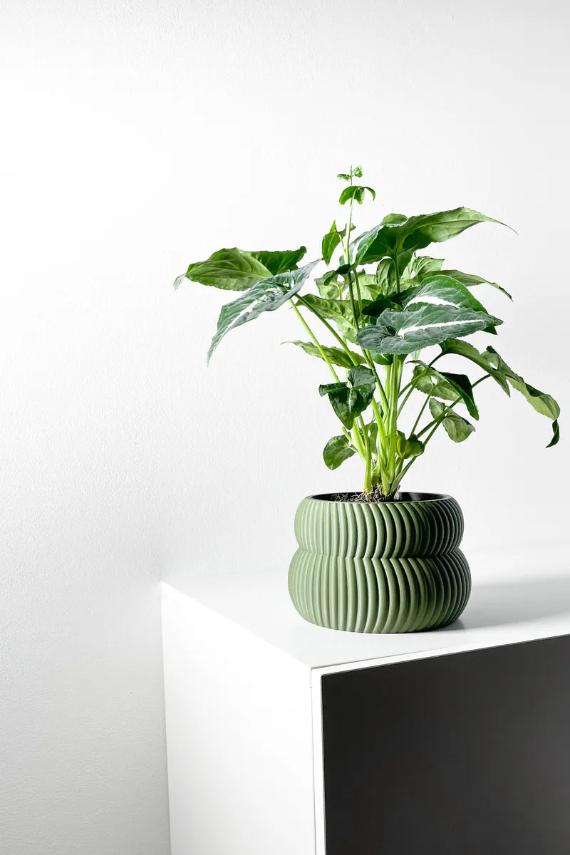 Load image into Gallery viewer, The Quarn Planter Pot with Drainage Tray | Modern and Unique Home Decor for Plants and Succulents

