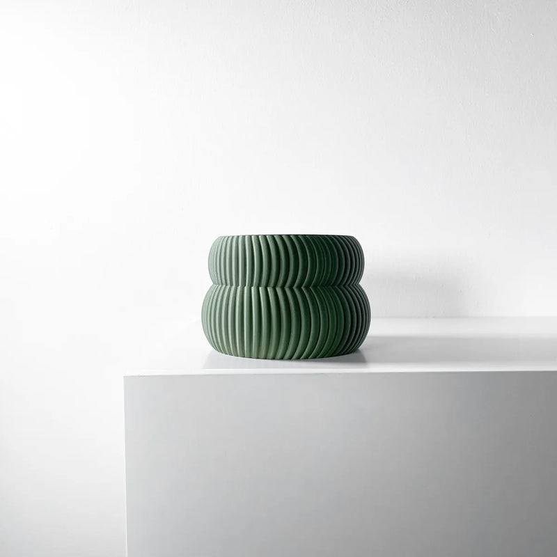 Load image into Gallery viewer, The Quarn Planter Pot with Drainage Tray | Modern and Unique Home Decor for Plants and Succulents
