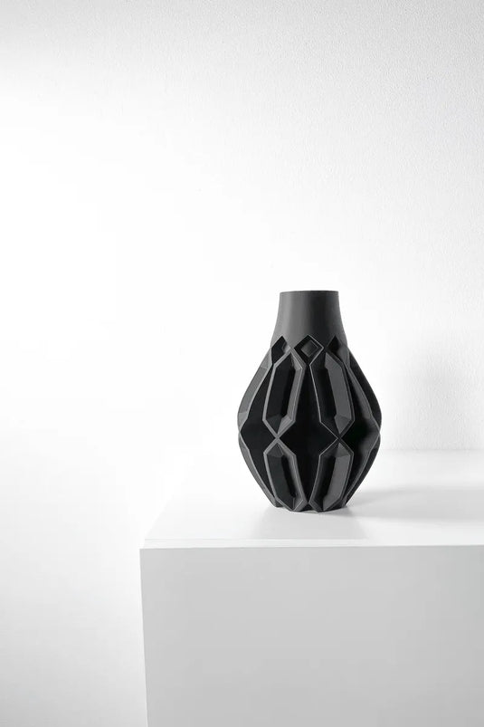 The Vesperi Vase, Modern and Unique Home Decor for Dried and Preserved Flower Arrangement