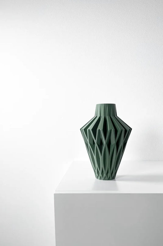 The Javero Vase, Modern and Unique Home Decor for Dried and Preserved Flower Arrangement