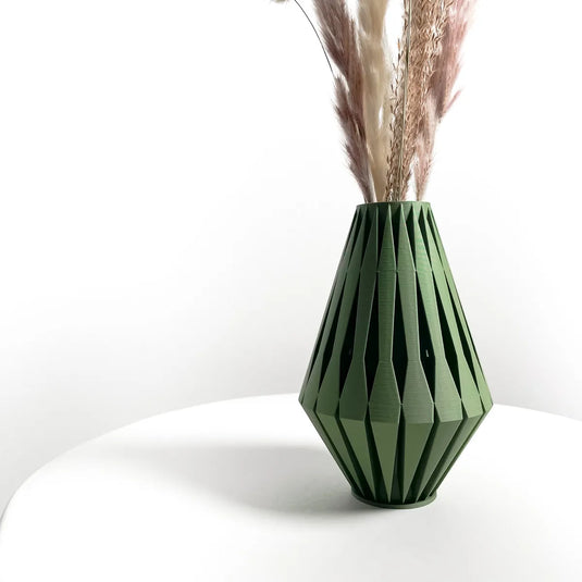 The Onde Vase, Modern and Unique Home Decor for Dried and Preserved Flower Arrangement