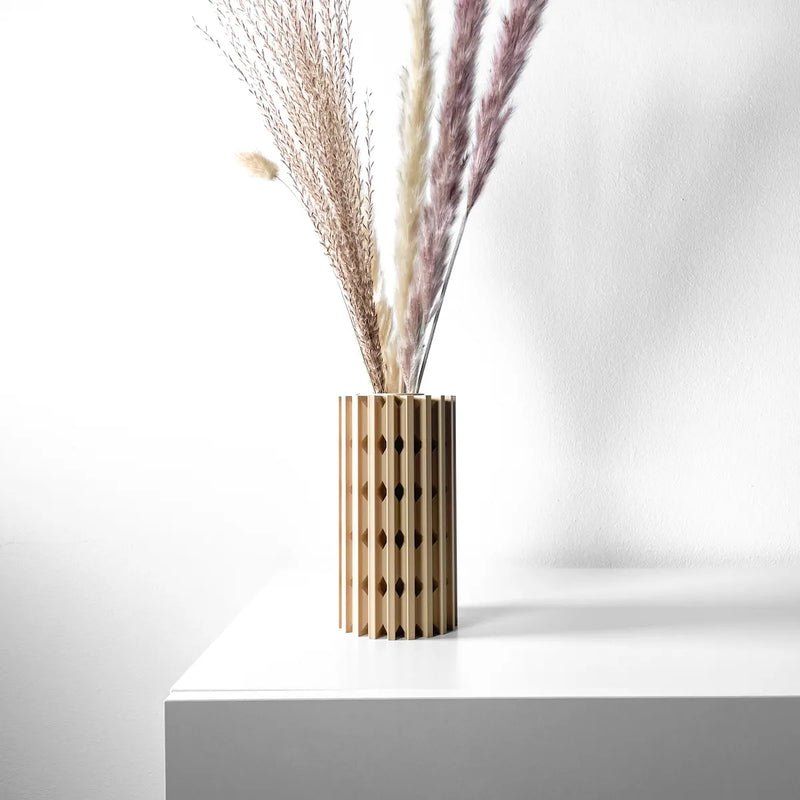 Load image into Gallery viewer, The Lycas Vase, Modern and Unique Home Decor for Dried and Preserved Flower Arrangement

