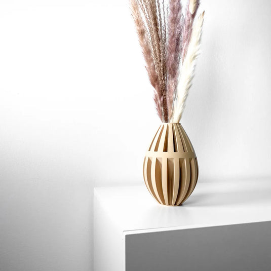 The Dansi Vase, Modern and Unique Home Decor for Dried and Preserved Flower Arrangement