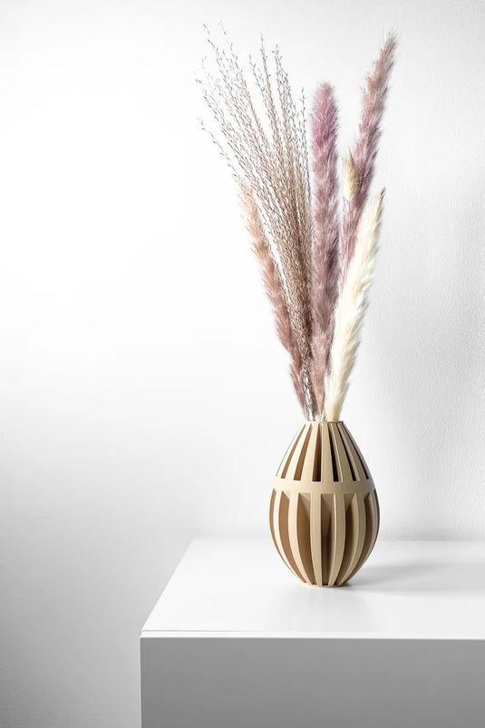 The Dansi Vase, Modern and Unique Home Decor for Dried and Preserved Flower Arrangement