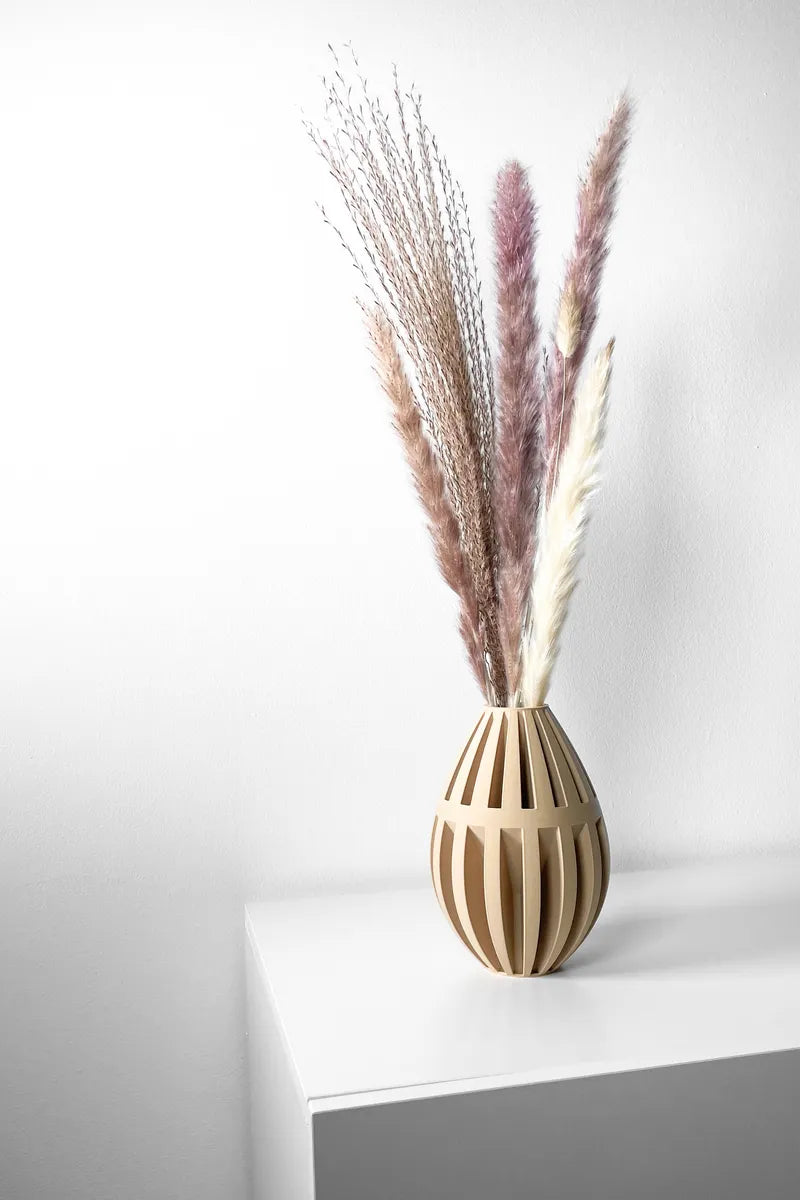 Load image into Gallery viewer, The Dansi Vase, Modern and Unique Home Decor for Dried and Preserved Flower Arrangement
