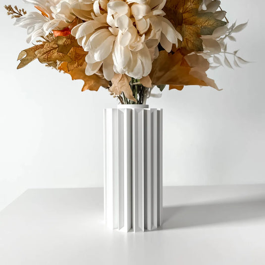 The Unda Vase, Modern and Unique Home Decor for Dried and Preserved Flower Arrangement