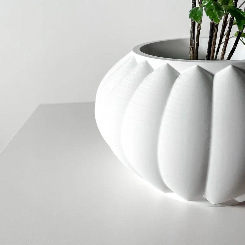 Load image into Gallery viewer, The Bunos Planter Pot with Drainage Tray | Modern and Unique Home Decor for Plants and Succulents

