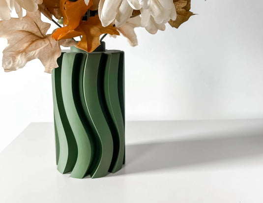 The Orin Vase, Modern and Unique Home Decor for Dried and Preserved Flowers