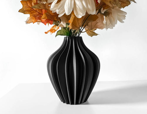The Darin Vase, Modern and Unique Home Decor for Dried and Preserved Flowers