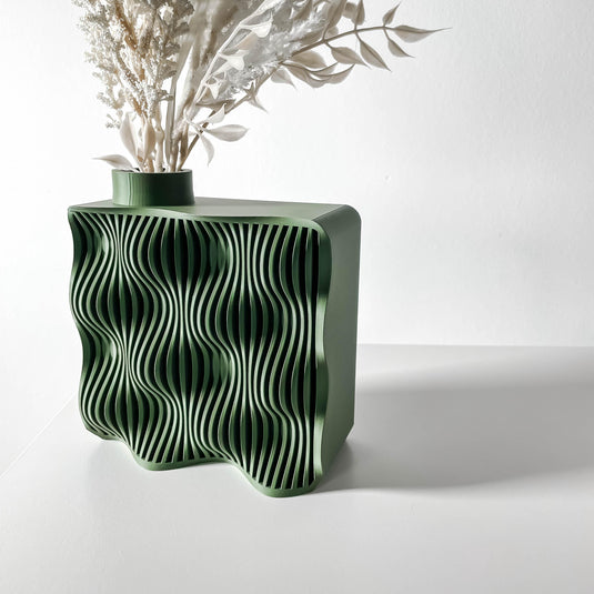 The Kamso Wave Vase, Modern and Unique Custom Home Decor for Dried and Preserved Flower Arrangement