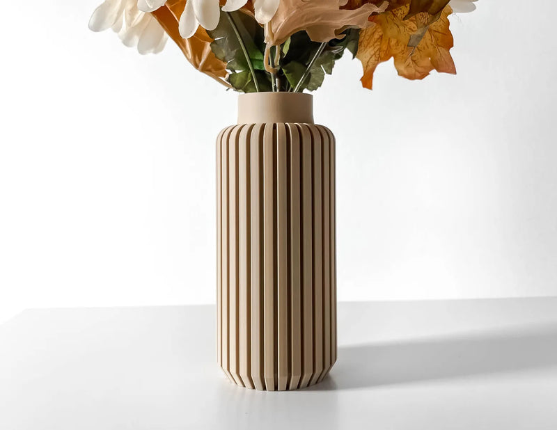 Load image into Gallery viewer, The Yuso Vase, Modern and Unique Home Decor for Dried and Preserved Flower Arrangement
